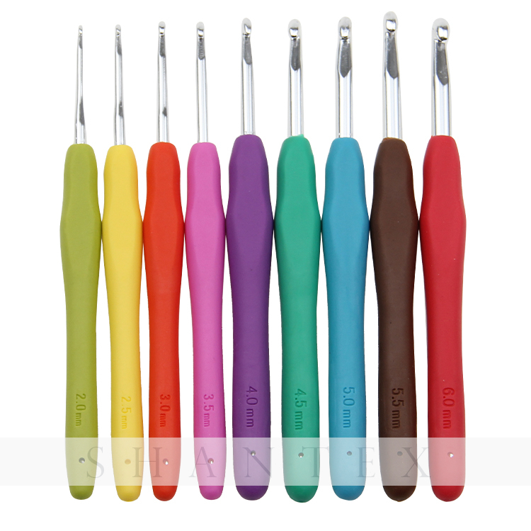 Ergonomic Soft Handle Grip Crochet Hook Set with PVC Case for Knitting And Weaving 